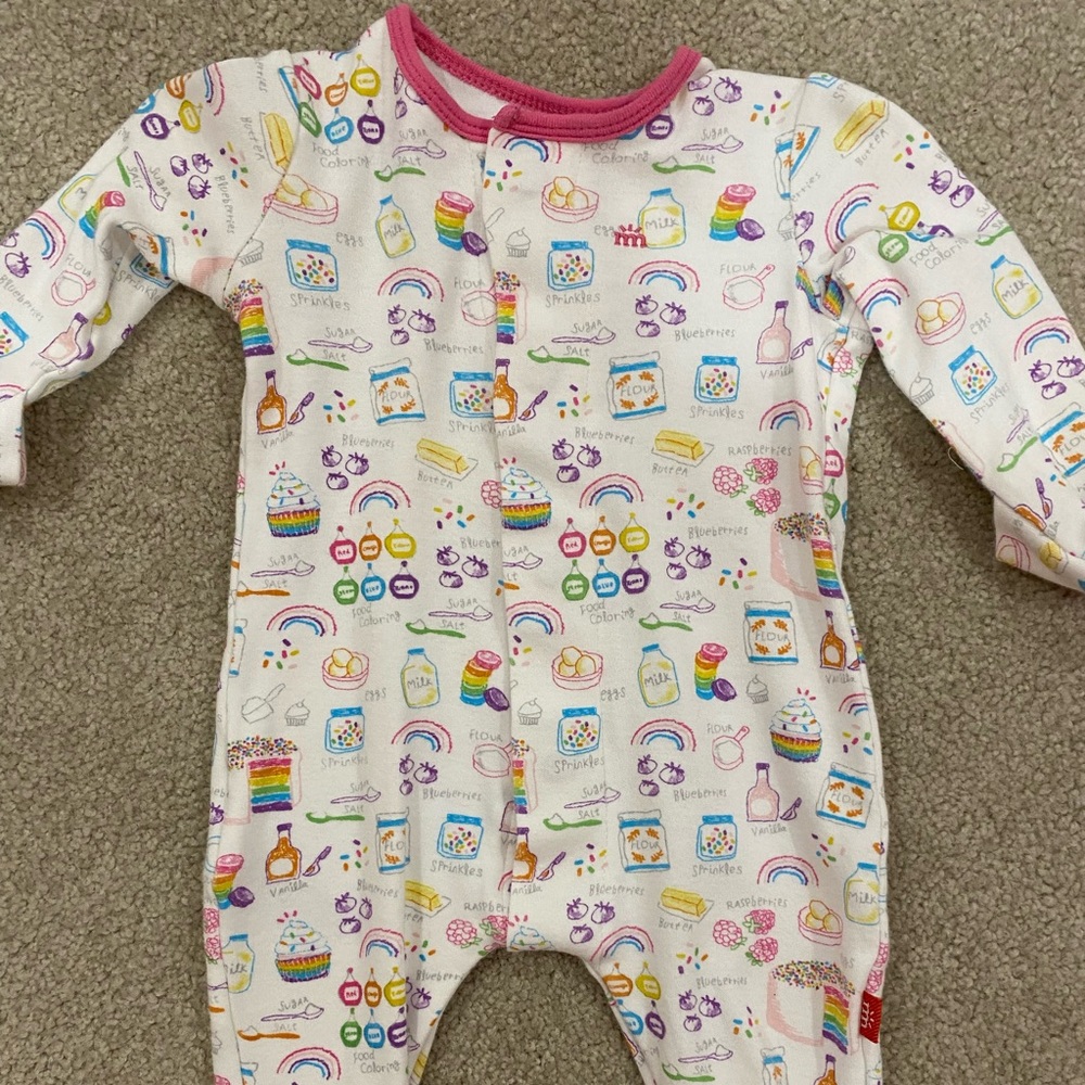 Magnetic Me Baking Footie